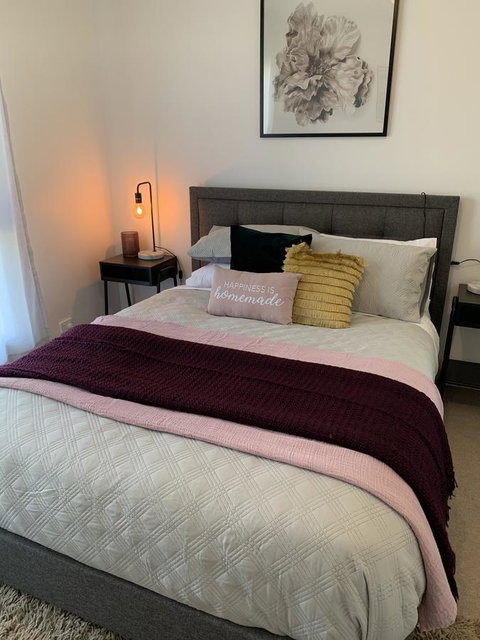 Sunshine Four - Hotels Melbourne 25