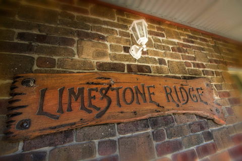 Limestone Ridge - Hotels Melbourne 19