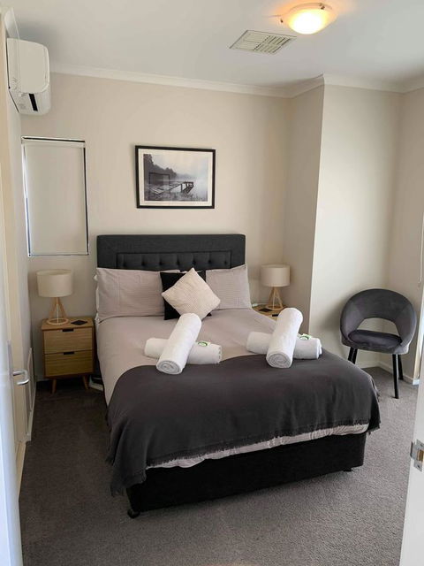 Holdfast Shores Apartments - Hotels Melbourne 2