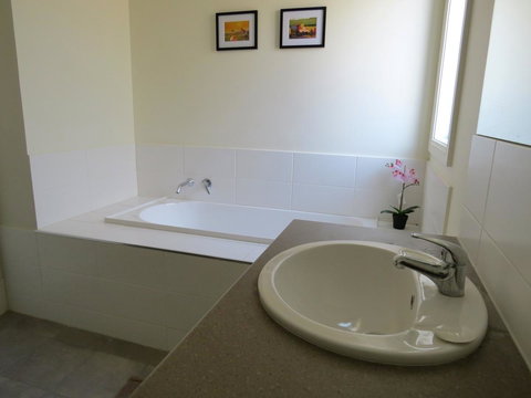 38 Wright Tce Encounter Bay - Hotels Melbourne 16