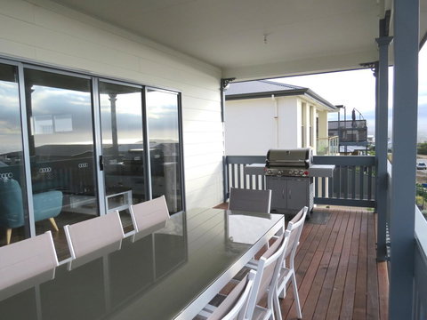 38 Wright Tce Encounter Bay - Hotels Melbourne 5