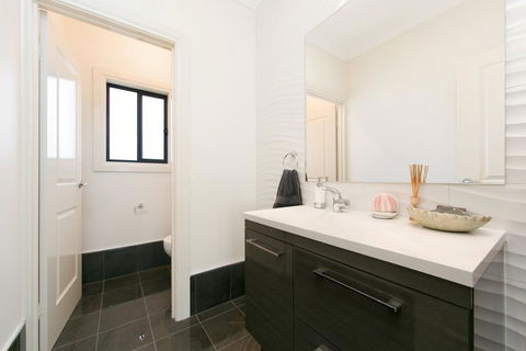 Gizmos Retreat - Hotels Melbourne 1