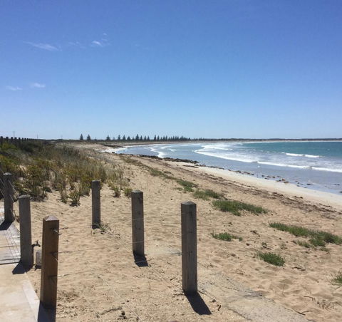 Railway Cottage In Beachport - Hotels Melbourne 10