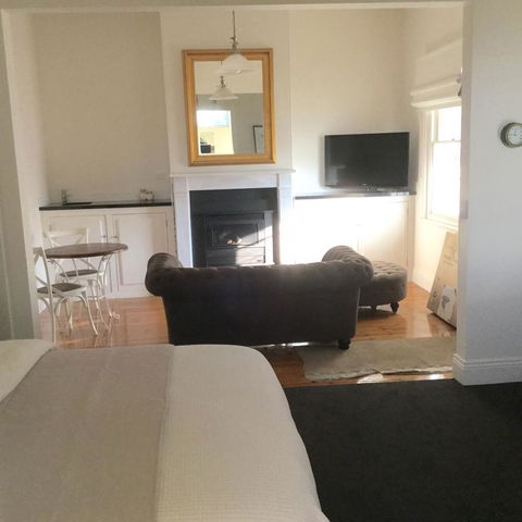 Railway Cottage In Beachport - Hotels Melbourne 15