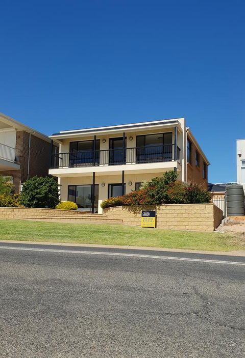 South Shores - Hotels Melbourne 1