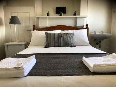 Cornwall Hotel - Hotels Melbourne 0