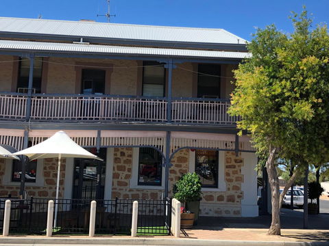 Cornwall Hotel - Hotels Melbourne 1