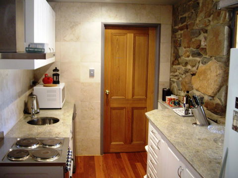 1860 Wine Country Cottages - Hotels Melbourne 13