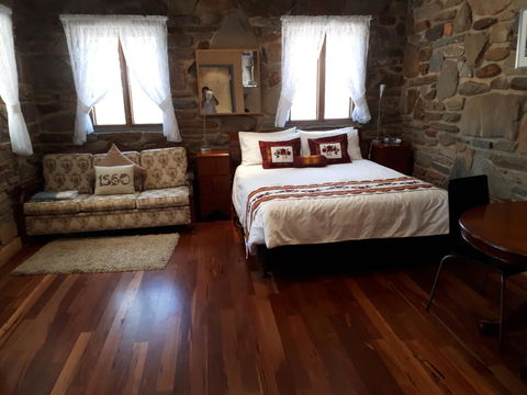 1860 Wine Country Cottages - Hotels Melbourne 1