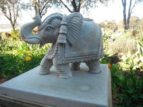 Linger Longer Vineyard - Hotels Melbourne 12