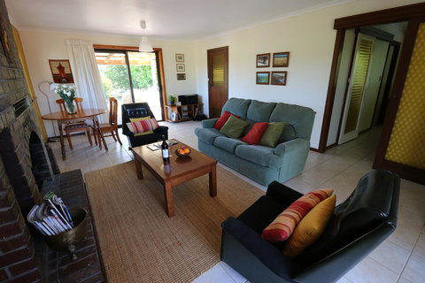 Linger Longer Vineyard - Hotels Melbourne 3