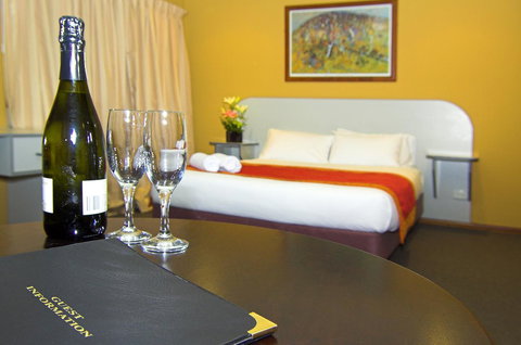 Victoria Hotel Strathalbyn - Hotels Melbourne 13
