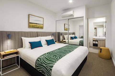 Quest Griffith - Hotels Melbourne 3