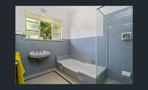 Stunning House With Beautiful Entertainment Area!! - Hotels Melbourne 11