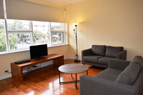 Glenelg Holiday Apartments-Ellis - Hotels Melbourne 5