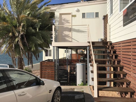 Beachside & Jetty View Apartment 6 - Captain\'s Apt - Hotels Melbourne 35