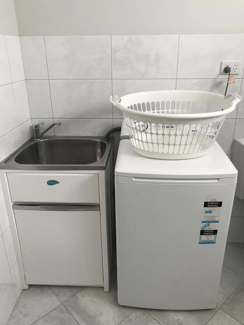 Beachside & Jetty View Apartment 6 - Captain\'s Apt - Hotels Melbourne 23