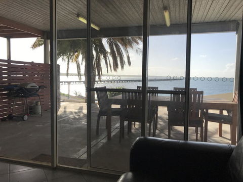 Beachside & Jetty View Apartment 6 - Captain\'s Apt - Hotels Melbourne 36