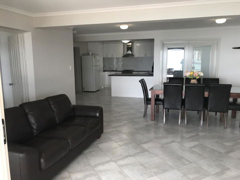 Beachside & Jetty View Apartment 6 - Captain\'s Apt - Hotels Melbourne 32