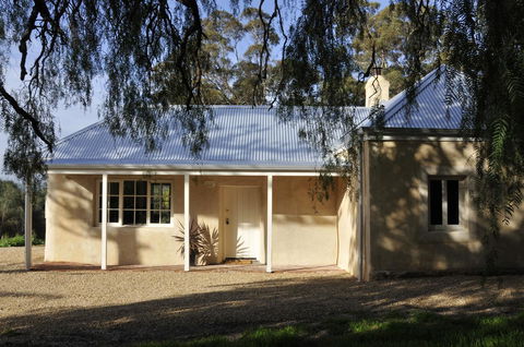 Peppermint Farm Cottage - Hotels Melbourne 10