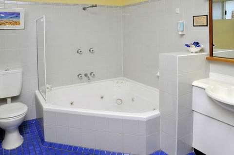 Aston Motel Yamba - Hotels Melbourne 8