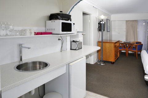 Aston Motel Yamba - Hotels Melbourne 36