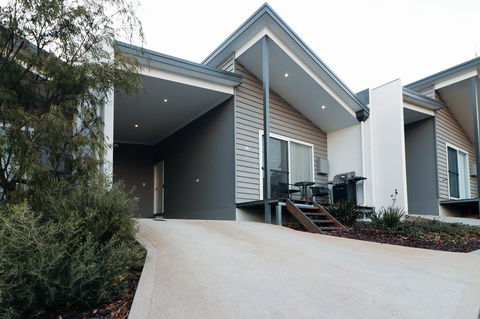 Villa Sedici @ Cape Villas Dunsborough - Hotels Melbourne 15
