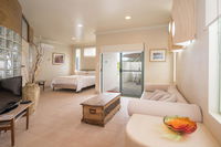 Book Prevelly Accommodation Vacations Hotels Melbourne Hotels Melbourne