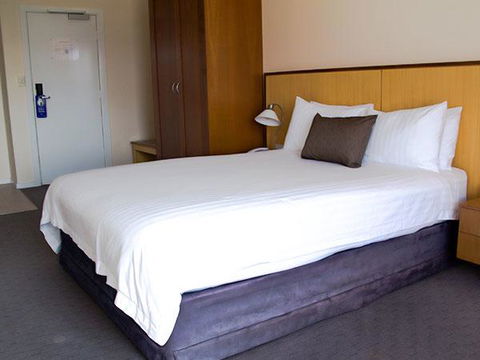 Ocean Beach Hotel - Hotels Melbourne 2