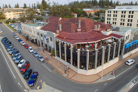 Ocean Beach Hotel - Hotels Melbourne 3