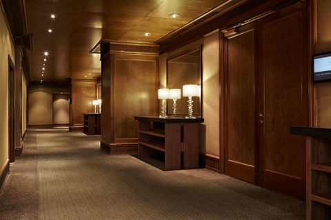 Residence On Langley Park - Hotels Melbourne 39