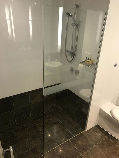 Residence On Langley Park - Hotels Melbourne 5