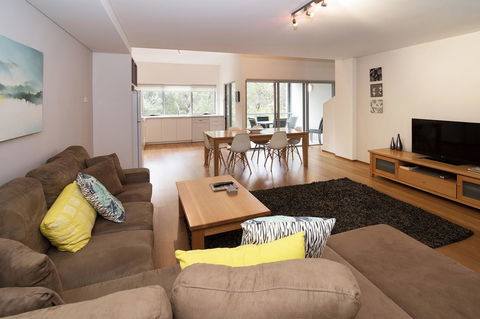 Pegasus - Hotels Melbourne 8