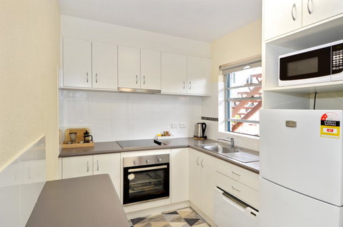 Dolphin Lodge Albany - Self Contained Apartments At Middleton Beach - Hotels Melbourne 12