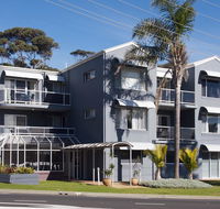 Mollymook Cove Apartments - Hotels Melbourne