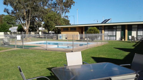 Junee Motor Inn - Hotels Melbourne 11