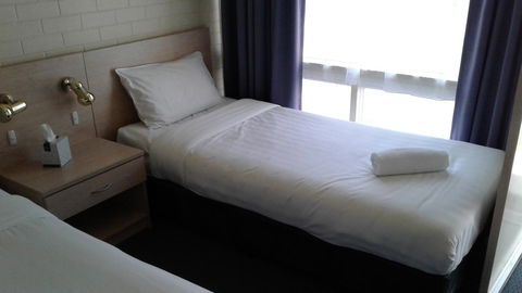 Junee Motor Inn - Hotels Melbourne 4