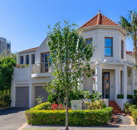 Kensington Self-Contained Modern House 89BROM - Hotels Melbourne