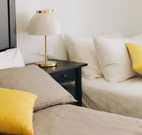 Modern  Cosy 2-Bedroom Apartment Hornsby - Hotels Melbourne