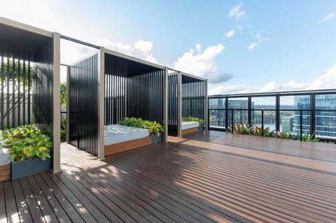 Japanese Style Waterfront Apt Wt Rooftop Pool - Hotels Melbourne 18