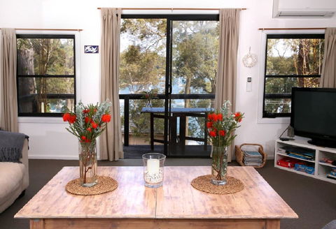 Refuge Cove On Pittwater - Hotels Melbourne 3