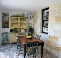 Apple Tree Cottage - Hotels Melbourne