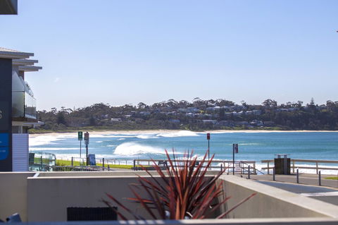 Beachfront 2 - Hotels Melbourne 6