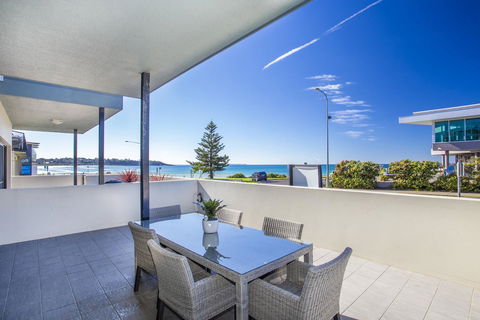 Beachfront 2 - Hotels Melbourne 0