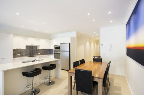 Beachfront 2 - Hotels Melbourne 8