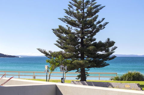 Beachfront 2 - Hotels Melbourne 19