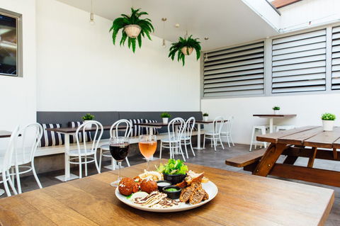 Coniston Hotel Wollongong - Hotels Melbourne 10