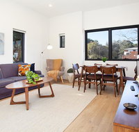 Stylish Apartment With Garage Near Bondi Beach - Hotels Melbourne