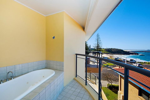 The Cove Yamba - Hotels Melbourne 8