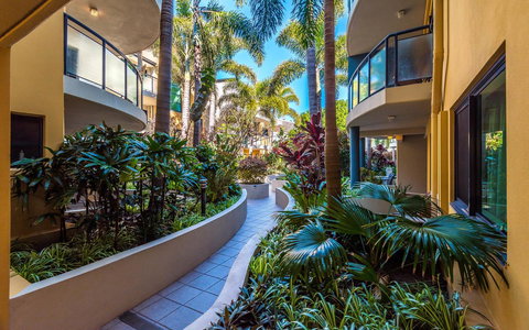 The Cove Yamba - Hotels Melbourne 25